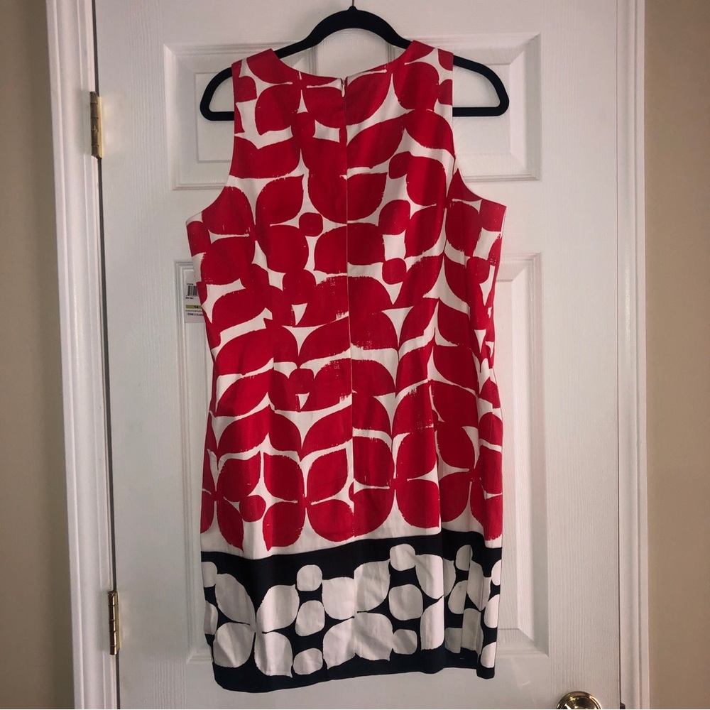 London Times Red and White Sleeveless Midi Shift Dress with Black Hem
